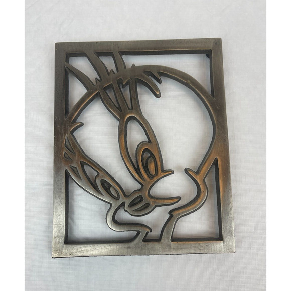 Tweety Bird Cast Iron Trivet Warner Bros. 1994 Looney Tunes Vtg 1994 - Picture 1 of 5